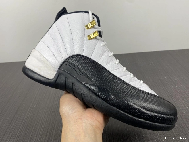 1st Kicks (2013) Taxi Retro 130690-125 Jordan 12 0813